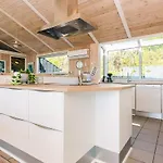 4 Star Holiday Home In Ebeltoft Nyaraló